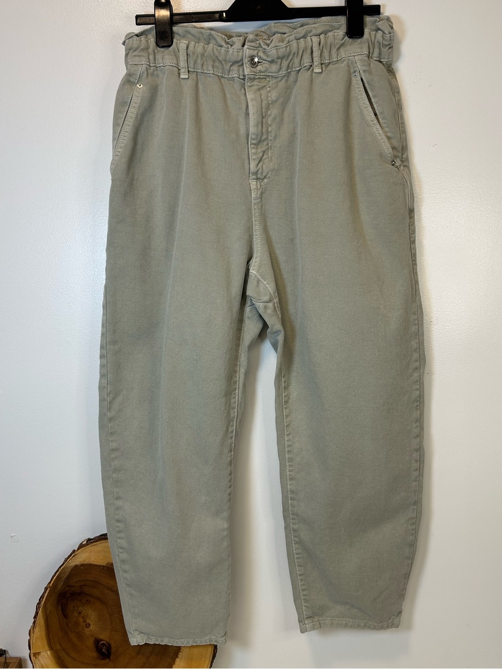 Zara Paper bag Waist Barrel Leg High Waisted Pants Light Green Women’s Size 12